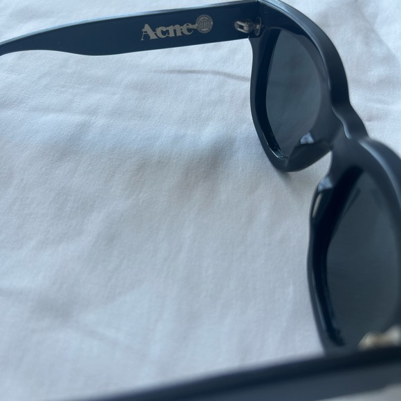 Acne Studios Black Sunglasses - Picture 7 of 8